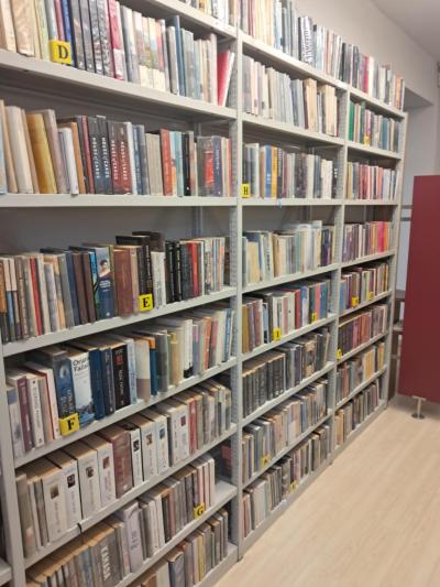 biblioteka2.jpg