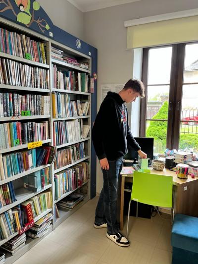 biblioteka9.jpg