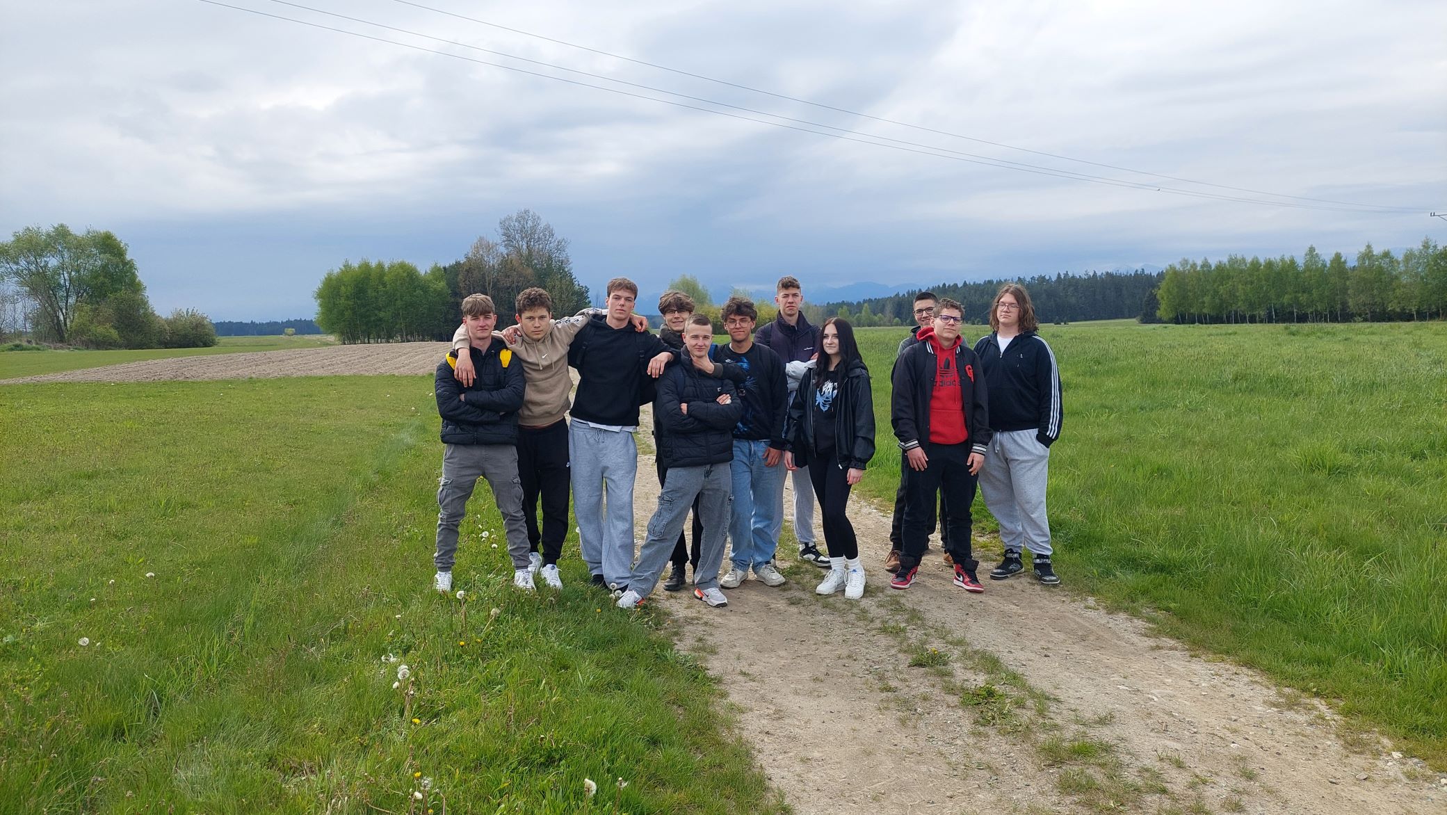 WYCIECZKA PIESZA W JABŁONCE