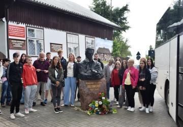 ŚLADAMI REYMONTA – KULINARNA I KULTURALNA PRZYGODA WYCHOWANKÓW Z JABŁONKI W DOBIESZKOWIE