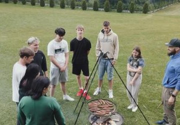 WSPÓLNE CHWILE PRZY OGNISKU W JABŁONCE…