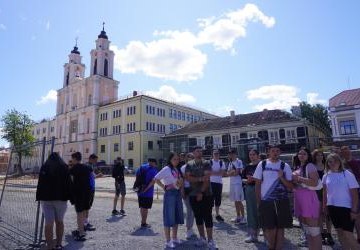 ŚLADAMI HISTORII I WSPÓŁCZESNOŚCI W KOWNIE – SZÓSTY DZIEŃ POLSKO-LITEWSKIEJ WYMIANY MŁODZIEŻY