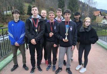 XV SZCZAWNICKI BIEG NIEPODLEGŁOŚCI – WYCHOWANKOWIE NA PODIUM!