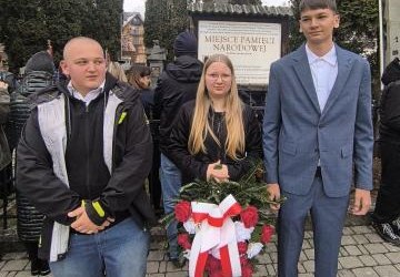 NARODOWE ŚWIĘTO NIEPODLEGŁOŚCI W SZCZAWNICY – WSPÓLNE ŚWIĘTOWANIE WOLNOŚCI