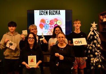 DZIEŃ GUZIKA – KREATYWNE ZAJĘCIA GRUPOWE