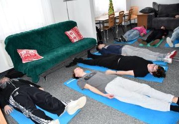 TECHNIKI RELAKSACYJNE