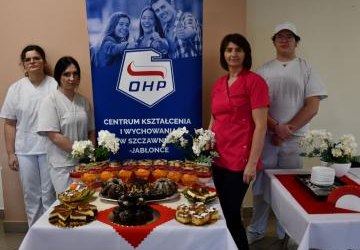 DZIEŃ SŁODKOŚCI – SŁODKI STÓŁ PEŁEN PASJI