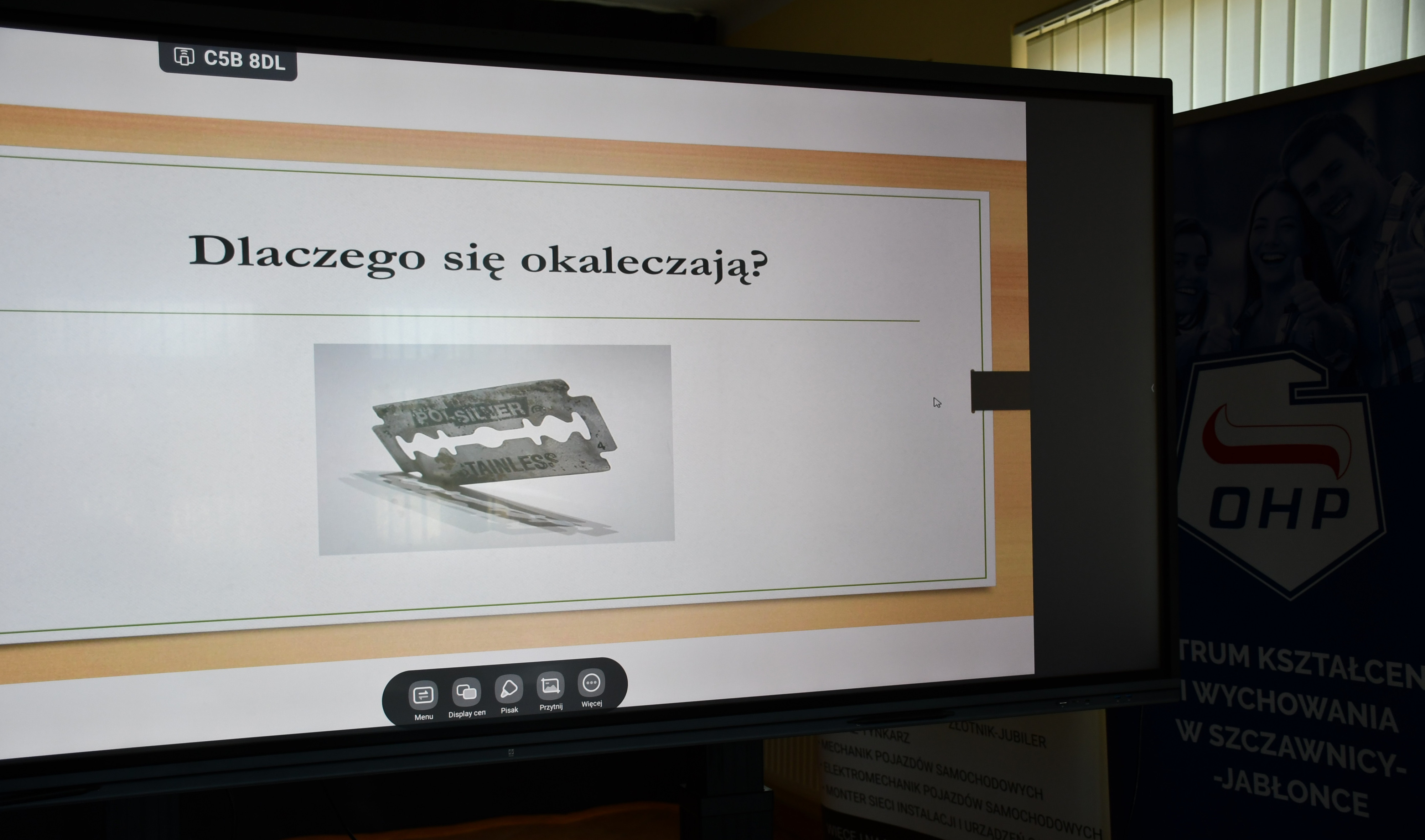 ŚWIATOWY DZIEŃ ŚWIADOMOŚCI AUTOAGRESJI W JABŁONCE