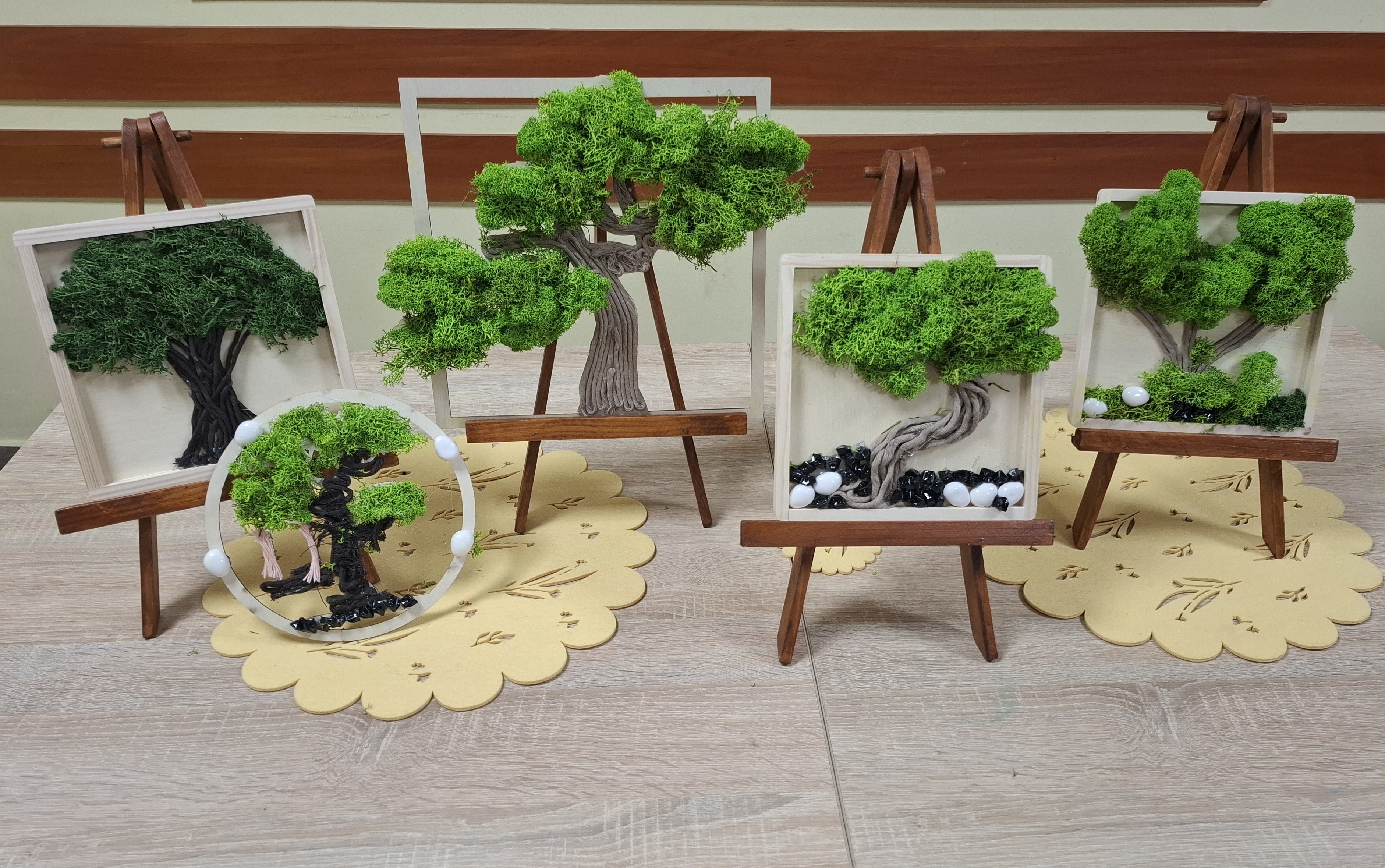 🌿🌳 ZIELONA PASJA W NASZYCH RĘKACH – WARSZTATY TWORZENIA DRZEWKA Z MCHU CHROBOTKA 🌳🌿