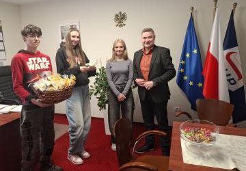 WIELKANOCNE UPOMINKI OD WYCHOWANKÓW CKIW OHP W SZCZAWNICY-JABŁONCE