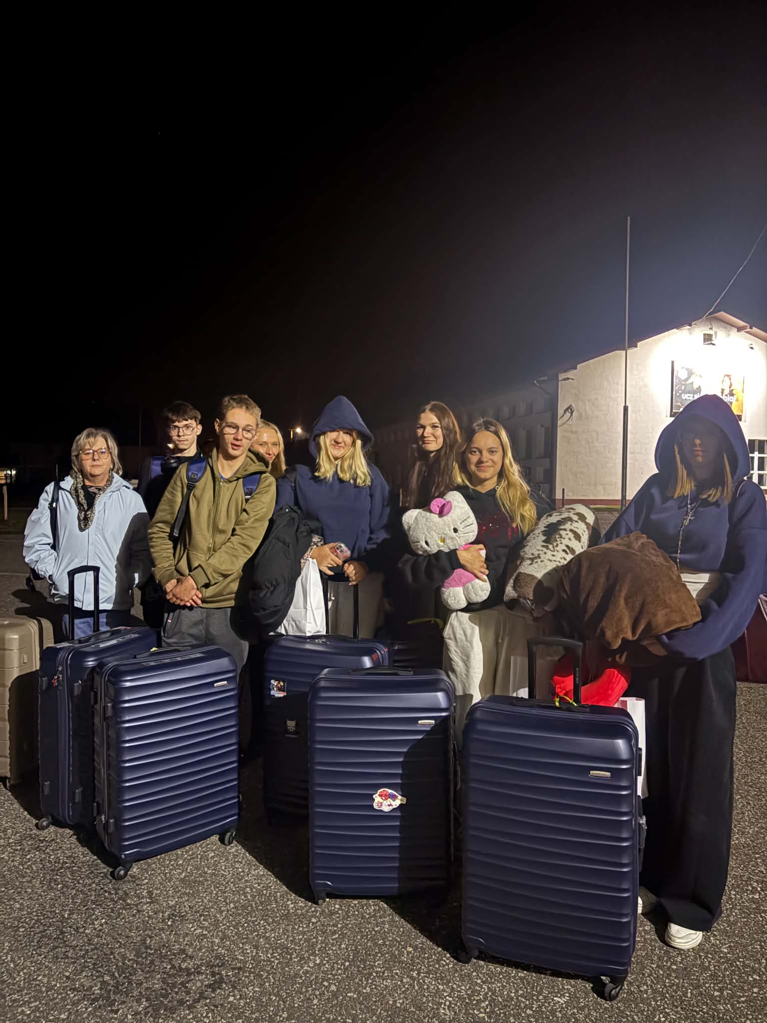 🎒✈️ Erasmus+ – uczestnicy byli przygotowani na podróż na Litwę! 🇱🇹