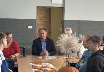 📢 Bezpieczeństwo, szacunek i przeciwdziałanie hejtowi – spotkanie w CKiW OHP w Szczawnicy